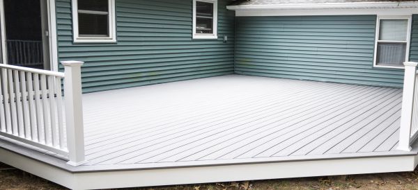 Cost of Vinyl Decking Installation in Stillwater