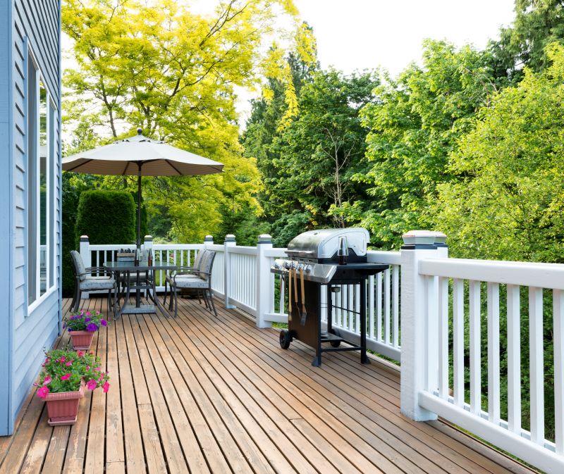 Spacious Multi-level Deck
